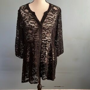 Torrid black lace top size 1